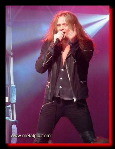 Sebastian Bach009